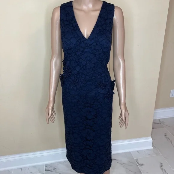 Maggy London lace midi dress - Picture 2 of 16